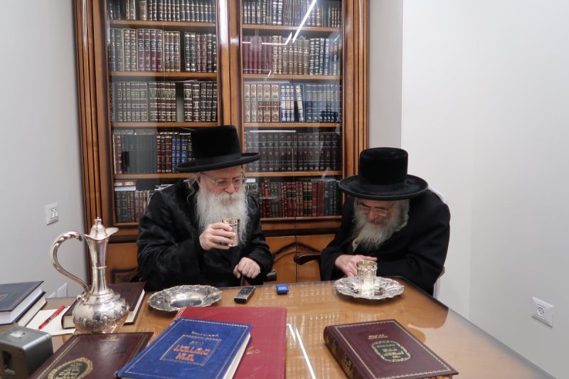 באדיבות המצלם