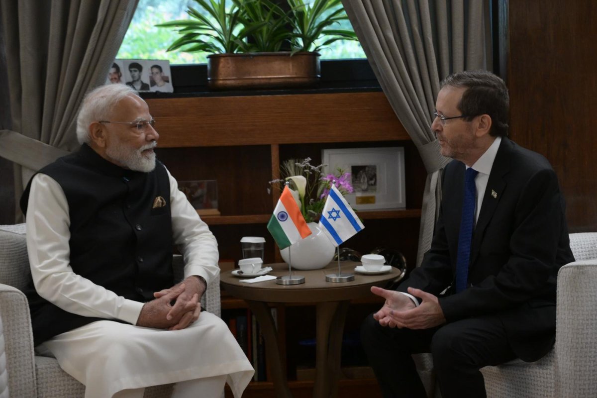 עמוס בן גרשום/לע״מ