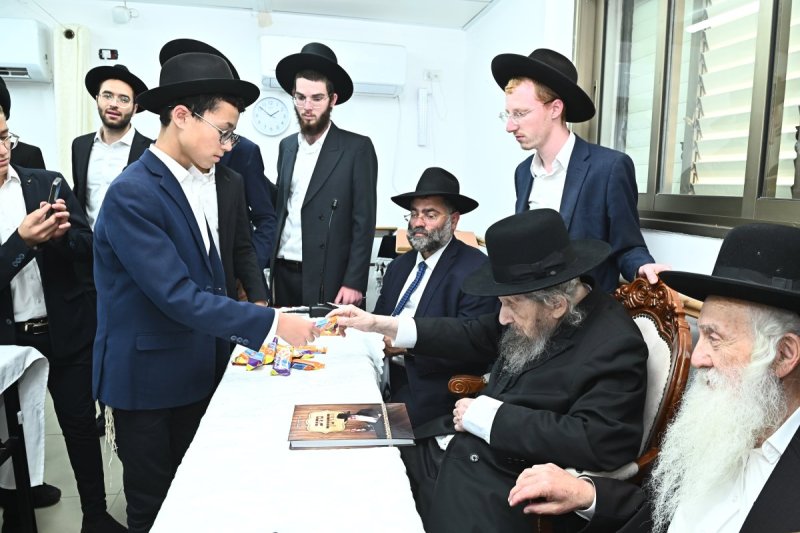 שוקי לרר