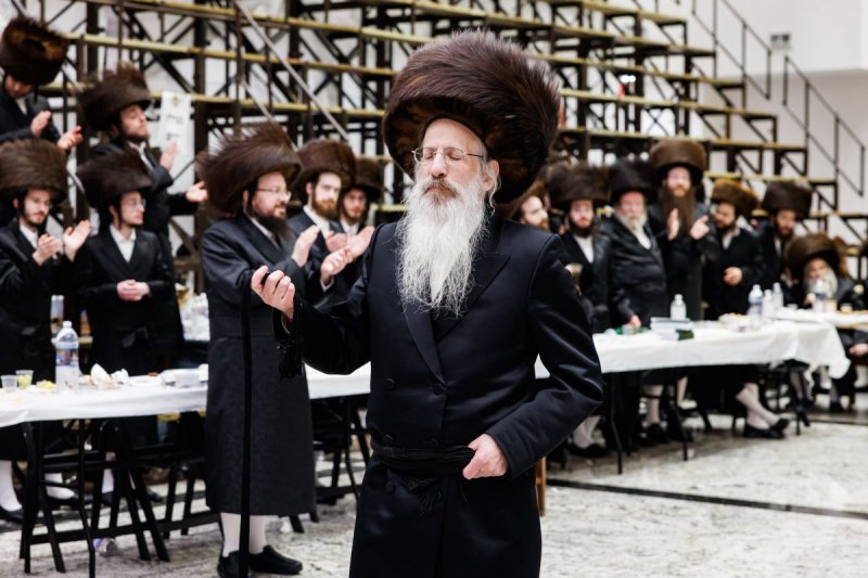 אברומי בלום והלל ל"ש