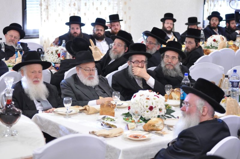 ארכיון הרב שוומנפלד