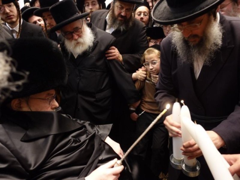 אנשיל בעק וא.מ.ש