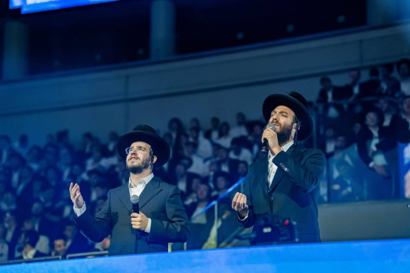 דניאל נפוסי, אריאל רבינסקי ומנדי טוויטו