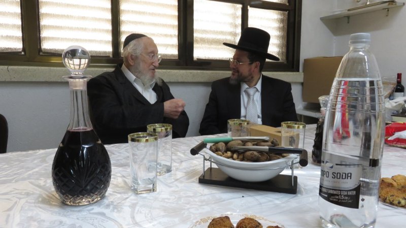 באדיבות המצלם