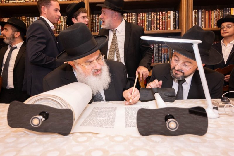 באדיבות המצלם