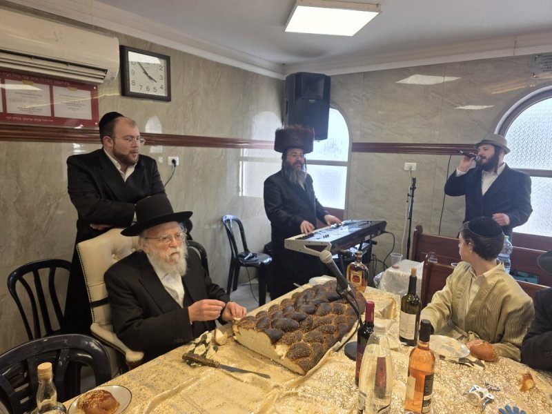 באדיבות המצלם