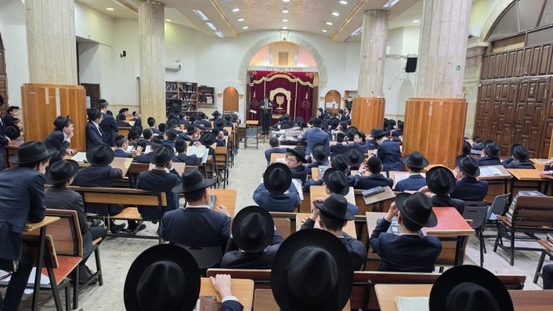 באדיבות המצלם