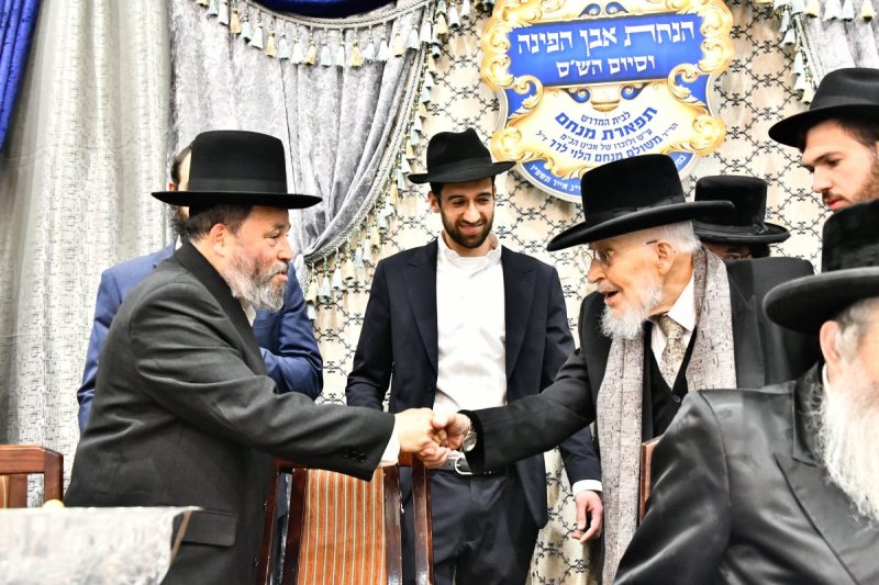 באדיבות המצלם