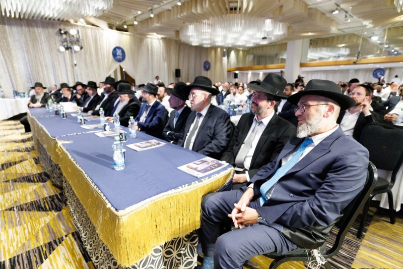 קובי הר צבי ומאיר זלזניק