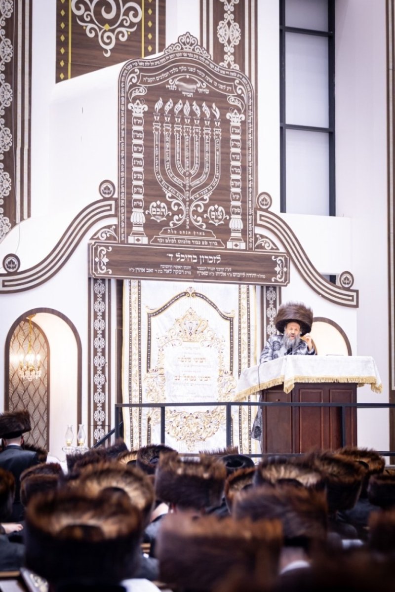 אברומי בלום, אחים לאנטשעווסקי, אייזיק י.