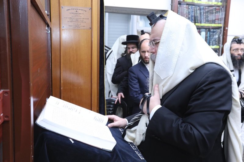 באדיבות המצלם