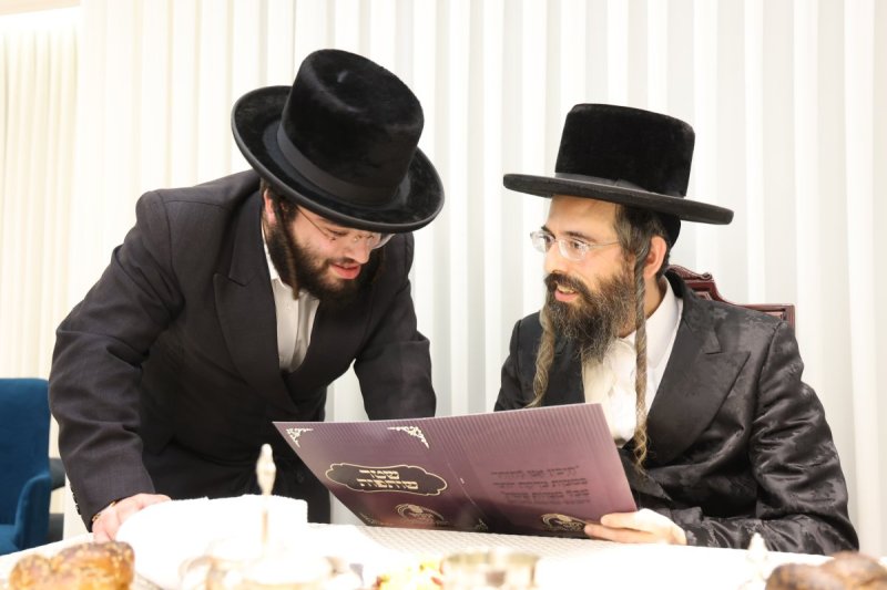 באדיבות המצלם