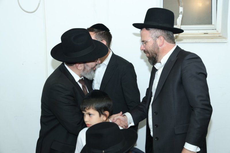 באדיבות המצלם