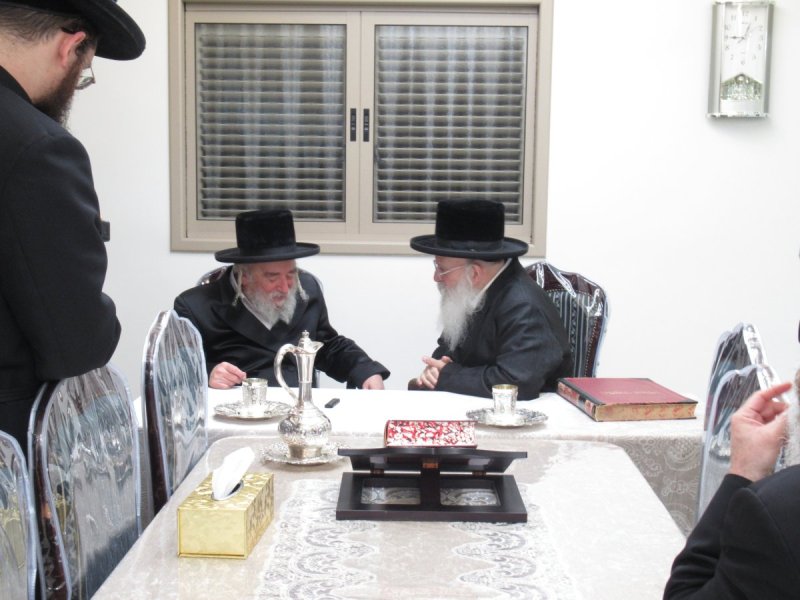 באדיבות המצלם