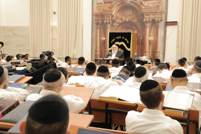 באדיבות המצלם