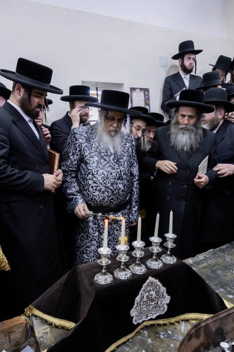 באדיבות המצלם