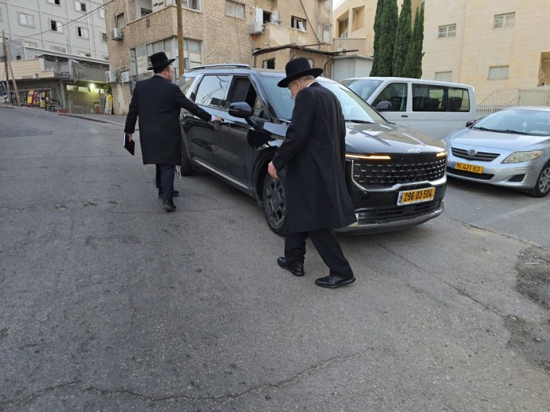 באדיבות המצלם