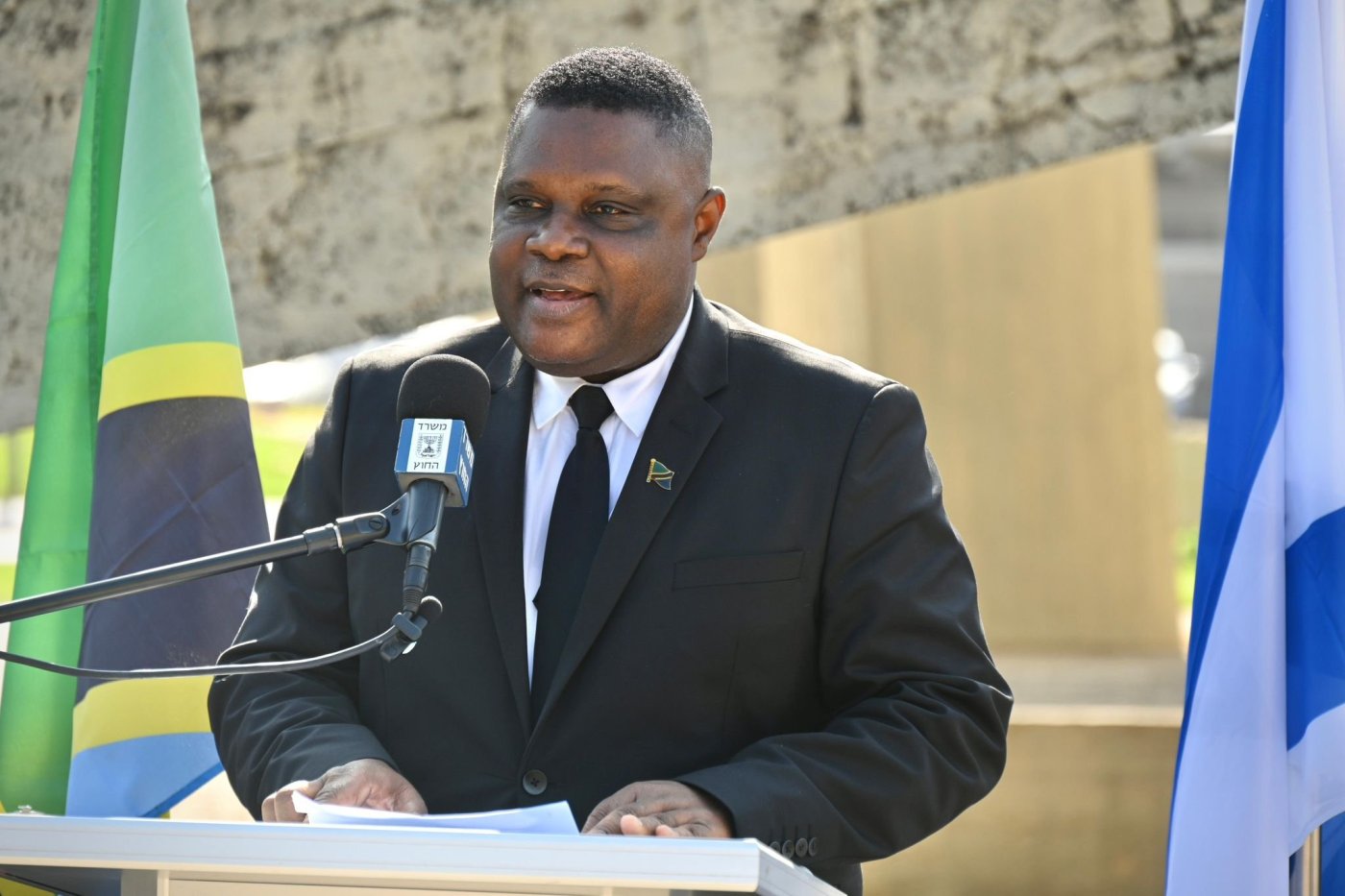 אוריאל אבן ספיר