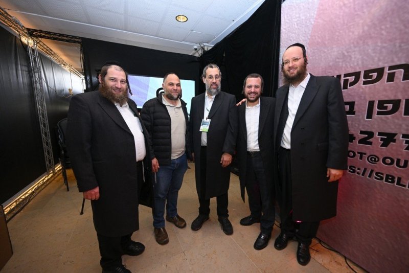 משה גולדשטיין ושמוליק קורלנסקי