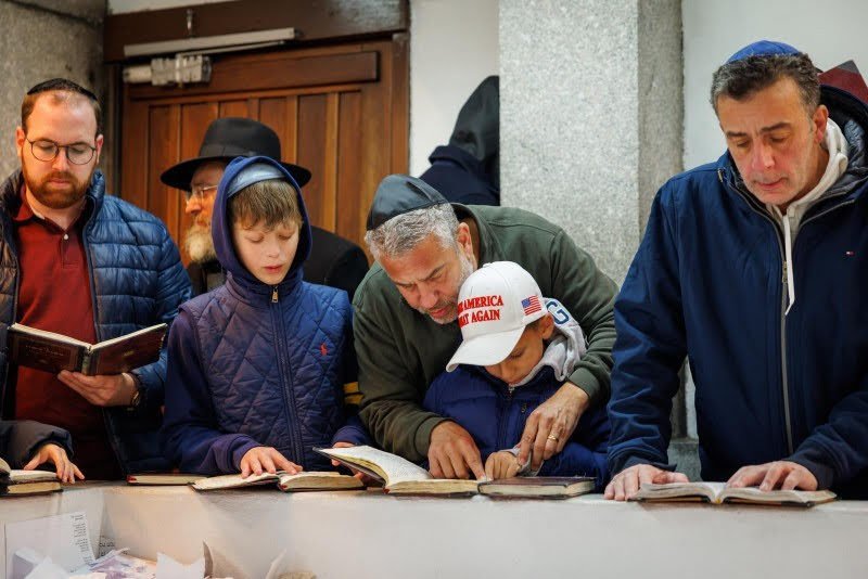 דניאל נפוסי