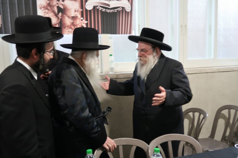 שמואל דריי ומ.א נוימן