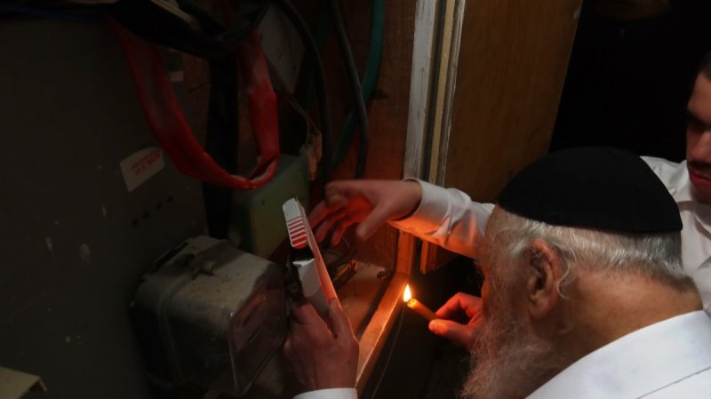 באדיבות המצלם