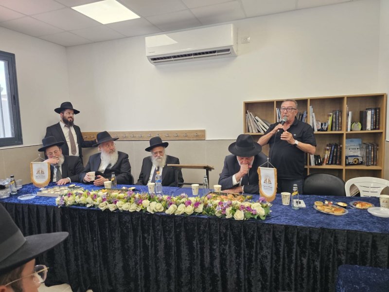 באדיבות המצלם