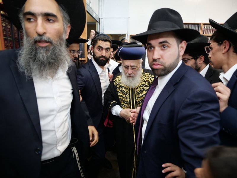 באדיבות המצלם