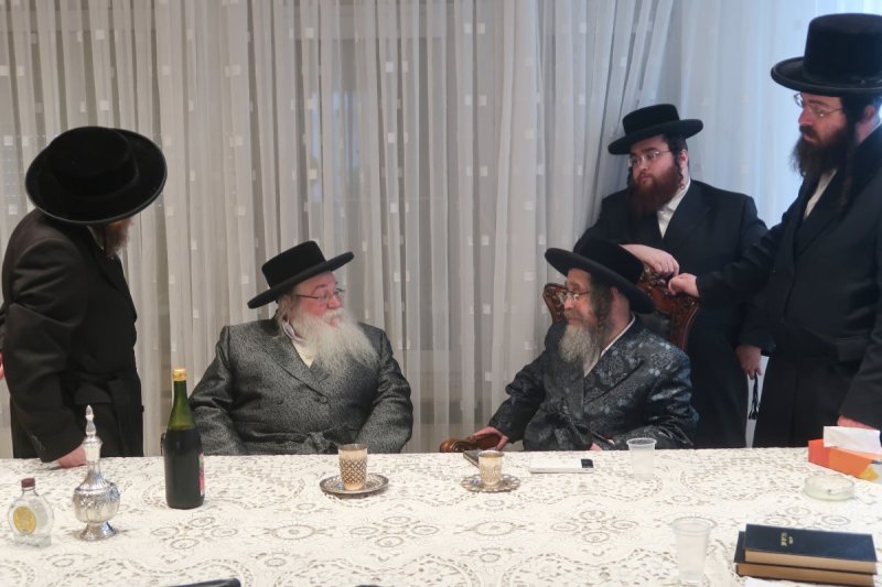 משה קאהן ומ.א. נוימן