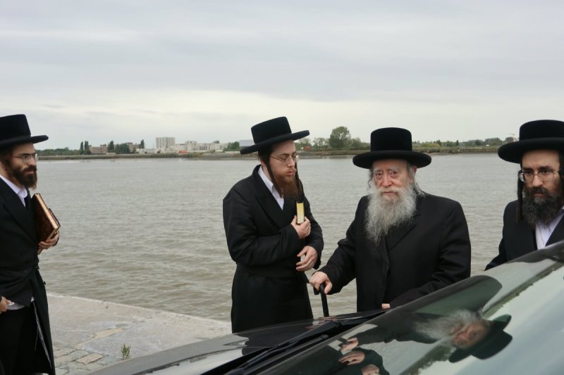 רחמים דניאל וישראל