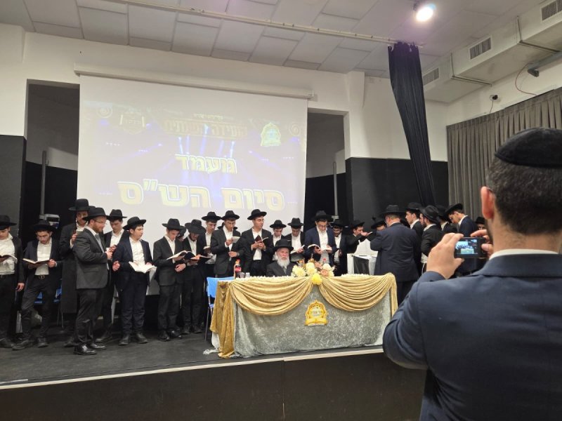 באדיבות המצלם