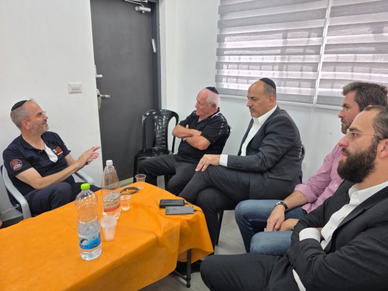 באדיבות המצלם