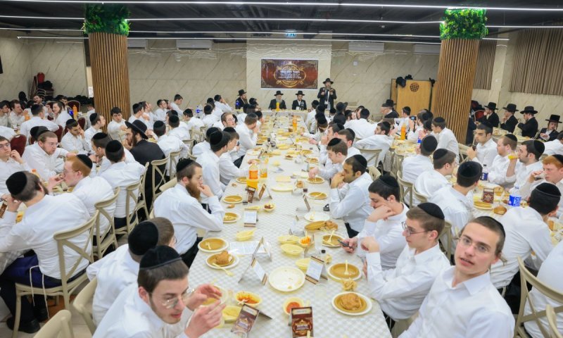 תלמידי פוניבז' סיימו את הש"ס לזכרו של ראש הישיבה הכלל חסידית