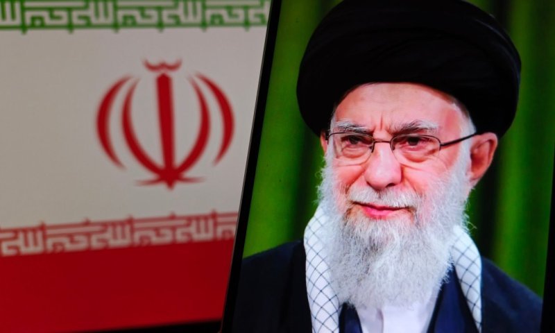 זינוק ליותר מ-50%: השווקים מהמרים על נפילת משטר האייתוללות 