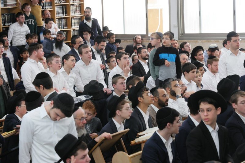 אברהם אבידן