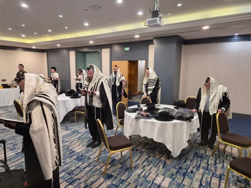 דניאל נפוסי ומאיר זלזניק