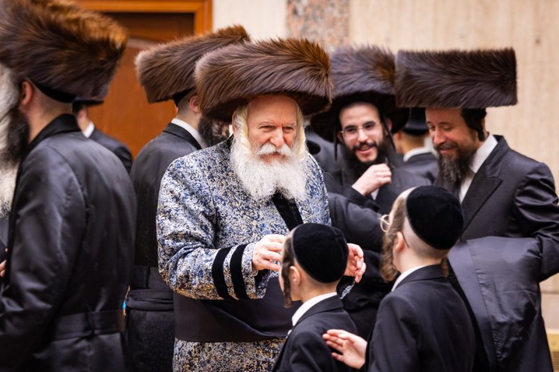 באדיבות המצלם