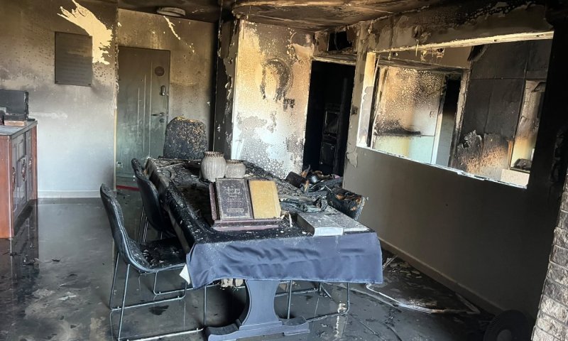 שריפה פרצה בדירה במודיעין עילית, לכודה חולצה מהבית