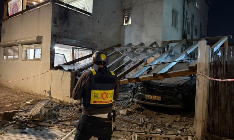 שכנם של הזוג שנרצח: "הטיל נחת חצי דקה לאחר האזעקה, לא היה ממש זמן"