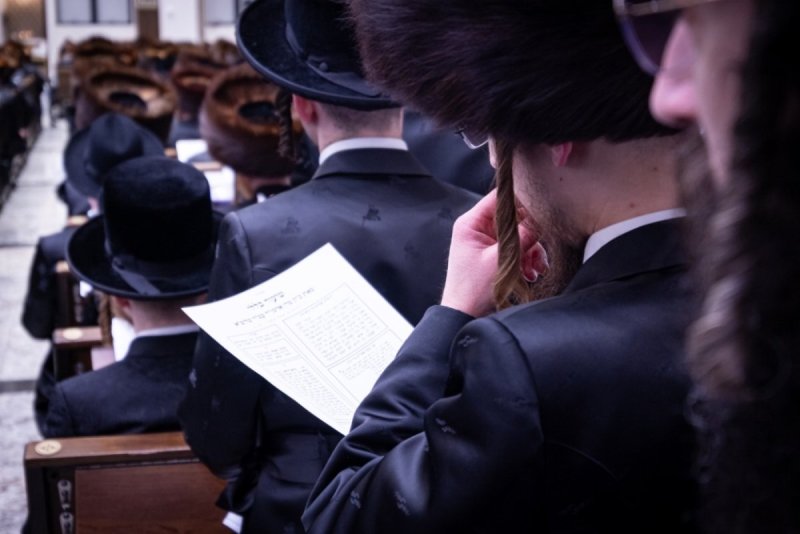 אברומי בלום, אחים לאנטשעווסקי, אייזיק י.