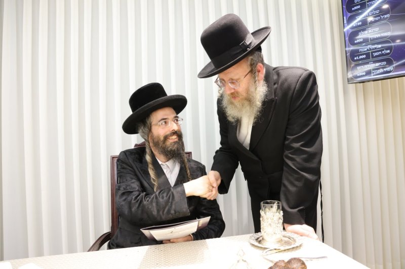 באדיבות המצלם