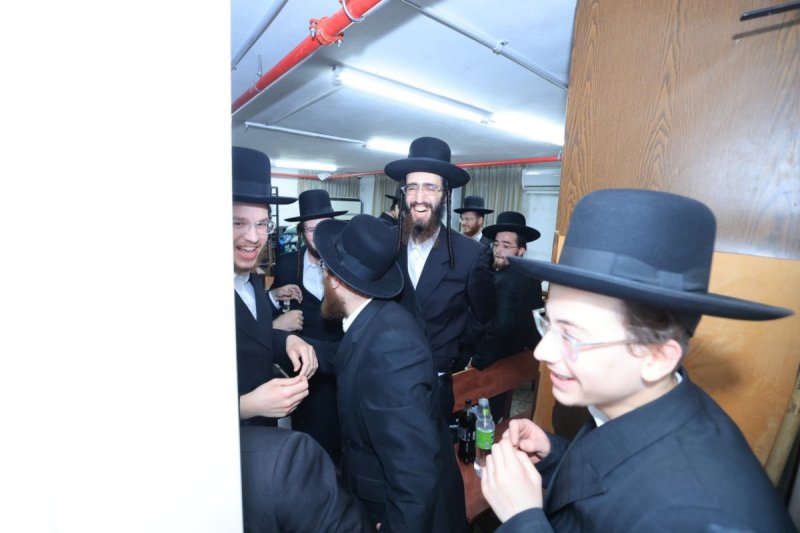 שמואל עמית