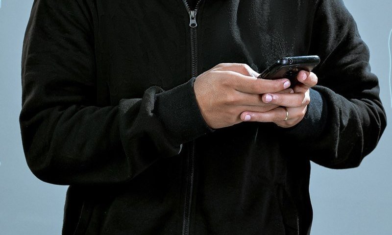 כך עוקפים מיליוני איראנים את החסימה של המשטר בתקשורת