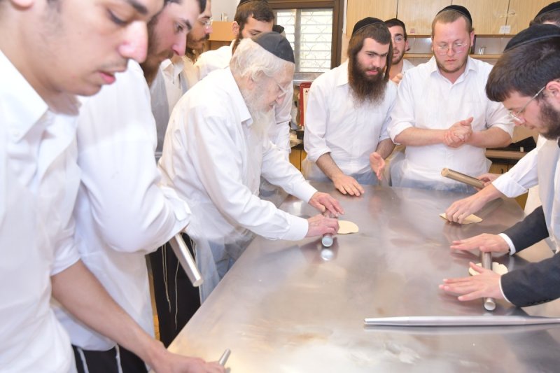 באדיבות המצלם