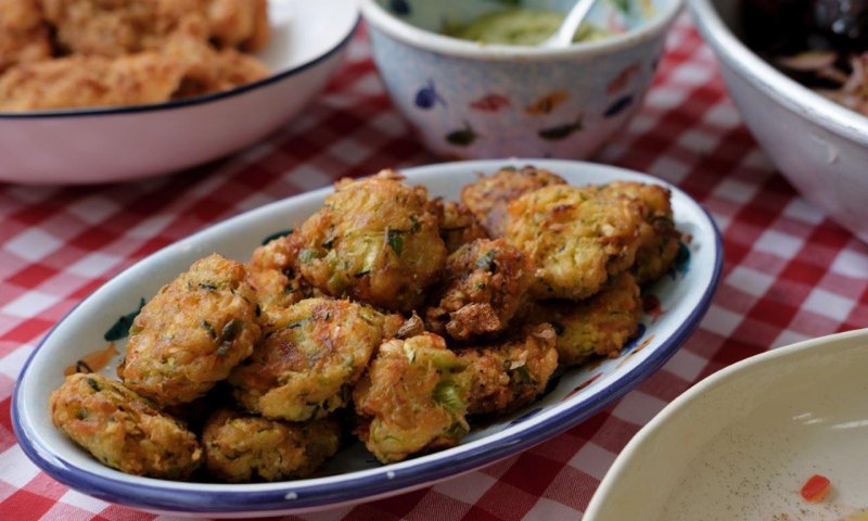 לביבות אושר &ndash; המתכון שיגלה לכן איך לנצל את ה'כיפות' של הלחם הכי טעים שיש!