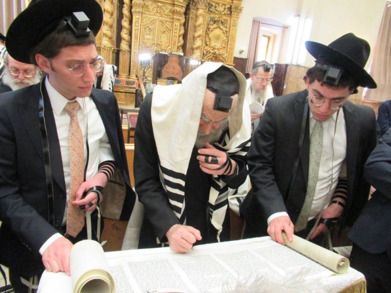 באדיבות המצלם