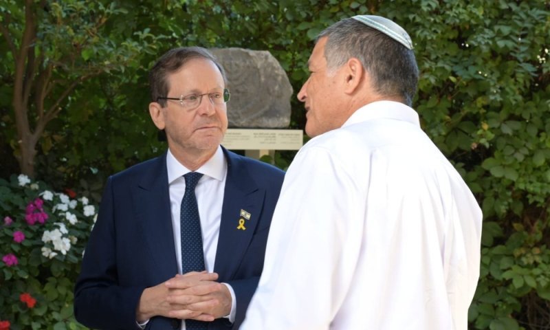 זיני מנסה להרגיע אחרי הביקורת: "השב"כ כפוף ליו"ר ועדת הבחירות"