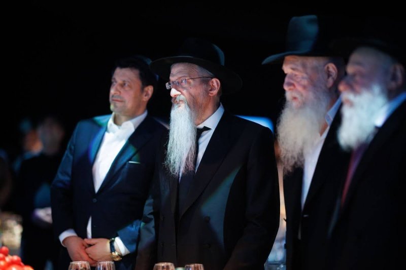 דמיטרי לובאייב