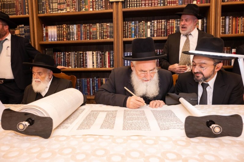 באדיבות המצלם