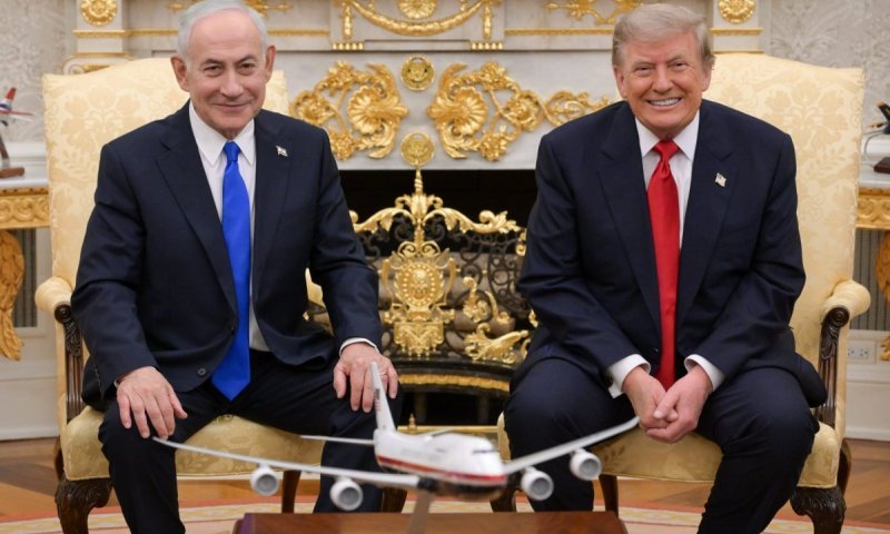 גורם מדיני בכיר: "כל האפשרויות מול איראן על השולחן"